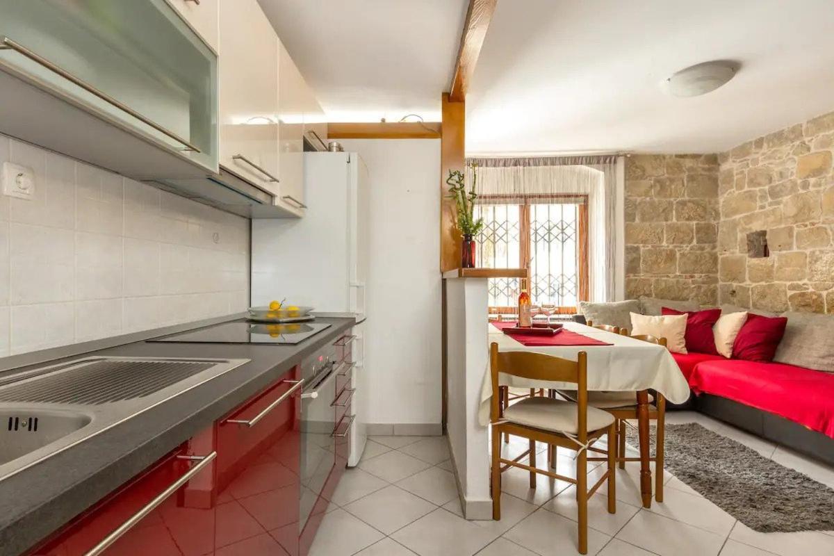 Aparrtment Terra- Combine Beach&Old Town Apartment Split Exterior foto