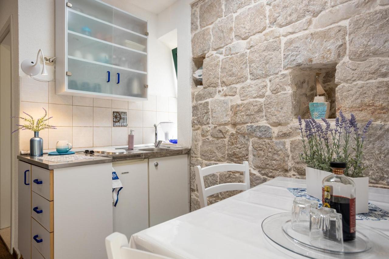 Aparrtment Terra- Combine Beach&Old Town Apartment Split Exterior foto