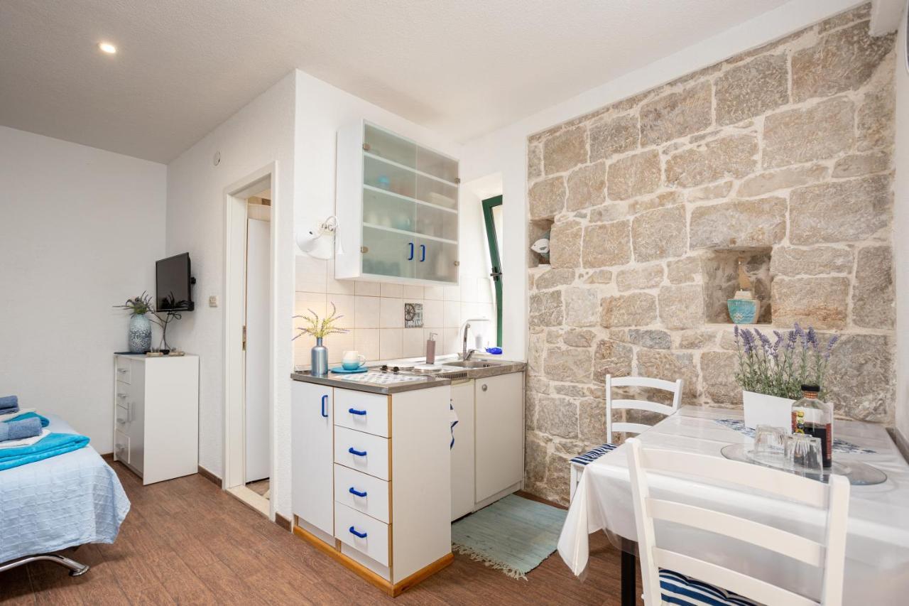 Aparrtment Terra- Combine Beach&Old Town Apartment Split Exterior foto